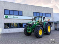 Schlepper / Traktor John Deere 6M200
