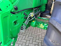 Schlepper / Traktor John Deere 6M200
