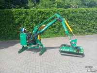 Mähausleger mit Schlegelmäher Spearhead Twiga 3000