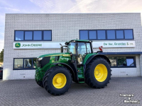 Schlepper / Traktor John Deere 6M200