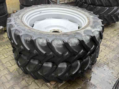 Räder, Reifen, Felgen & Distanzringe New Holland 340/85R38