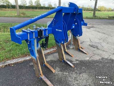 Tiefenlockerer VSS MTO-UV6 voorzet woeler grubber sporenwisser