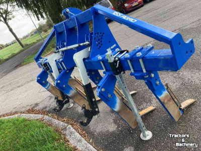 Tiefenlockerer VSS MTO-UV6 voorzet woeler grubber sporenwisser