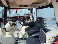 Schlepper / Traktor Massey Ferguson 8740S Stage V