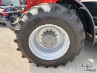 Schlepper / Traktor Massey Ferguson 8740S Stage V