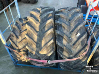 Räder, Reifen, Felgen & Distanzringe Trelleborg 650/65R38 100% + 540/65R28 100% TM 800