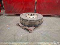 Räder, Reifen, Felgen & Distanzringe Bridgestone 315/70R22.5 M749