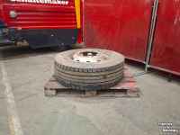 Räder, Reifen, Felgen & Distanzringe Bridgestone 315/70R22.5 M749