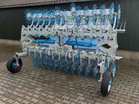 Striegelmaschine  600