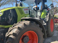 Schlepper / Traktor Claas Axion 800