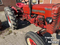 Schlepper / Traktor International Farmell D 324