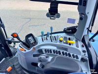Schlepper / Traktor New Holland T6.120 Electro Command