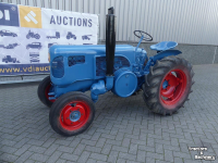 Schlepper / Traktor Lanz-Bulldog D2402