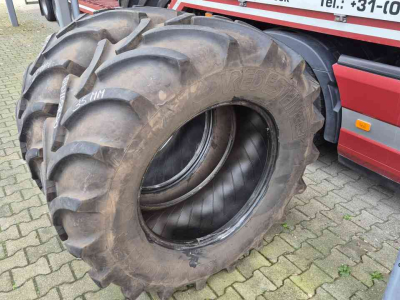 Räder, Reifen, Felgen & Distanzringe Vredestein 540/65R30 Traxion 29/35mm