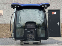 Schlepper / Traktor New Holland Cab met Nieuw PLMi dak Blue Power en  Standaard Blauw