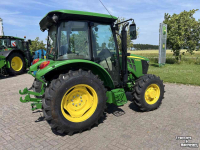 Gartentraktoren John Deere 5058E Compact Tractor