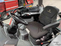 Schlepper / Traktor New Holland TVT135