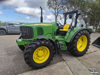 Schlepper / Traktor John Deere 6120