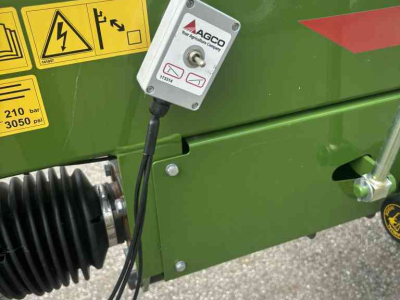 Schwader Fendt Former 880