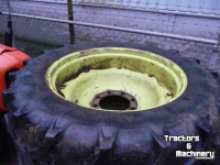 Räder, Reifen, Felgen & Distanzringe Mercedes Benz 12,4r32
