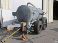 Gülletankwagen / Güllefässer Kaweco 4200 liter mesttank giertank verdringerpomp wormpomp pomptankwagen