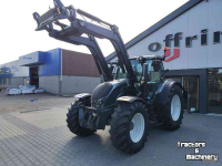 Schlepper / Traktor Valtra N174 Versu