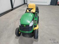 Aufsitzrasenmäher John Deere X 135R