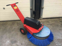 Kehr- und Kehrsaugmaschinen Mulder M sweep lvr90E overjarig demomodel