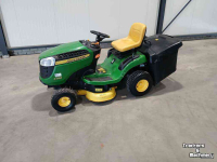 Aufsitzrasenmäher John Deere X 135R