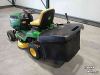 Aufsitzrasenmäher John Deere X 135R