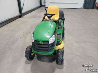 Aufsitzrasenmäher John Deere X 135R