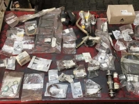 Diverse neue Teile Fendt Grote voorraad onderdelen diversen machines