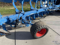 Pflüge Lemken Juwel 10M onland en in de voor ploeg 6+1met vorenpacker arm
