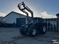 Schlepper / Traktor Valtra N143 Hitech