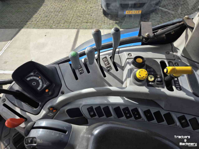 Schlepper / Traktor  T6020