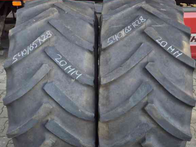 Räder, Reifen, Felgen & Distanzringe Mitas 540/65R28 AC65 met 20mm