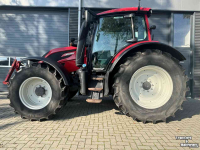 Schlepper / Traktor Valtra N134 Active