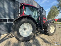 Schlepper / Traktor Valtra N134 Active
