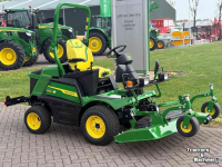 Aufsitzrasenmäher John Deere 1570 ZITMAAIER