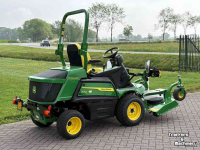 Aufsitzrasenmäher John Deere 1570 ZITMAAIER