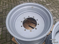 Räder, Reifen, Felgen & Distanzringe Massey Ferguson VELGEN 28X18 INCH