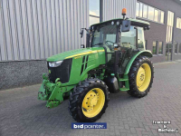 Schlepper / Traktor John Deere 5100M