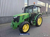 Schlepper / Traktor John Deere 5100M