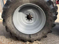 Räder, Reifen, Felgen & Distanzringe BKT 900/50r42 en 600/65r28