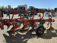 Pflüge Kverneland LB 85 5-schaar met packomat