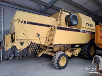 Mähdrescher New Holland TX68 in klantoverdracht