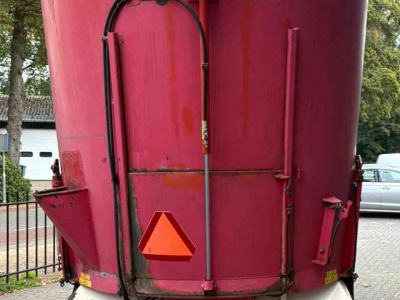 Futtermischwagen Vertikal Trioliet Solomix 1-1400