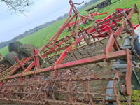 Grubber  Triltand cultivator