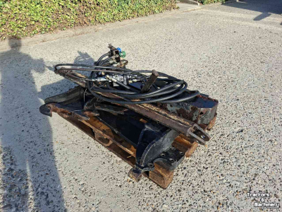 Sonstiges Traktoren und Zubehör Stoll Aanbouwdelen Valtra Valmet 100 serie