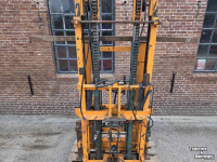 Anbau Hydraulik Stapler / Mini Gabelstapler  Cosmag Hefmast